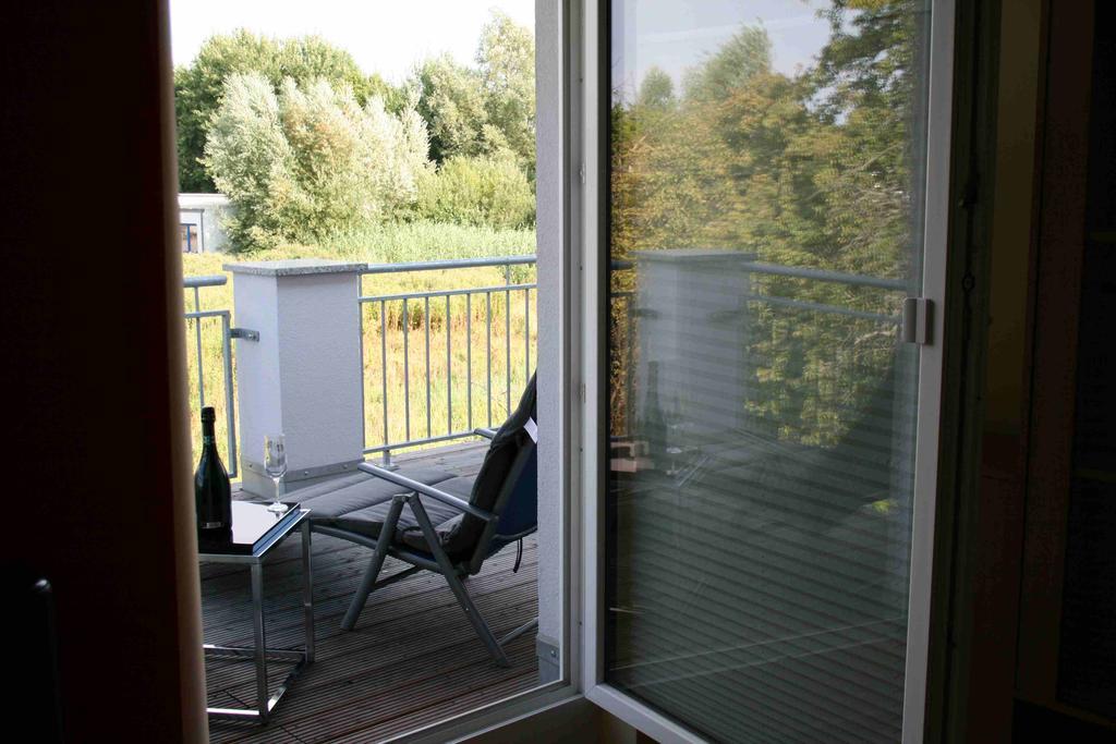 Uebernachtung Bei Michael - Ferienwohnung Rostock Exterior foto